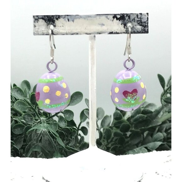 Vintage Hand-Painted Easter Egg Dangle Earrings With Polka Dots & Floral Accents - Picture 4 of 4